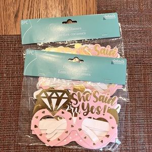 Two 8 count she said yes party glasses